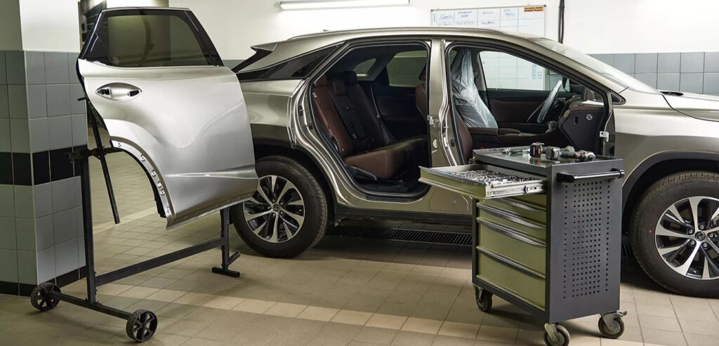 Кузовний ремонт Lexus